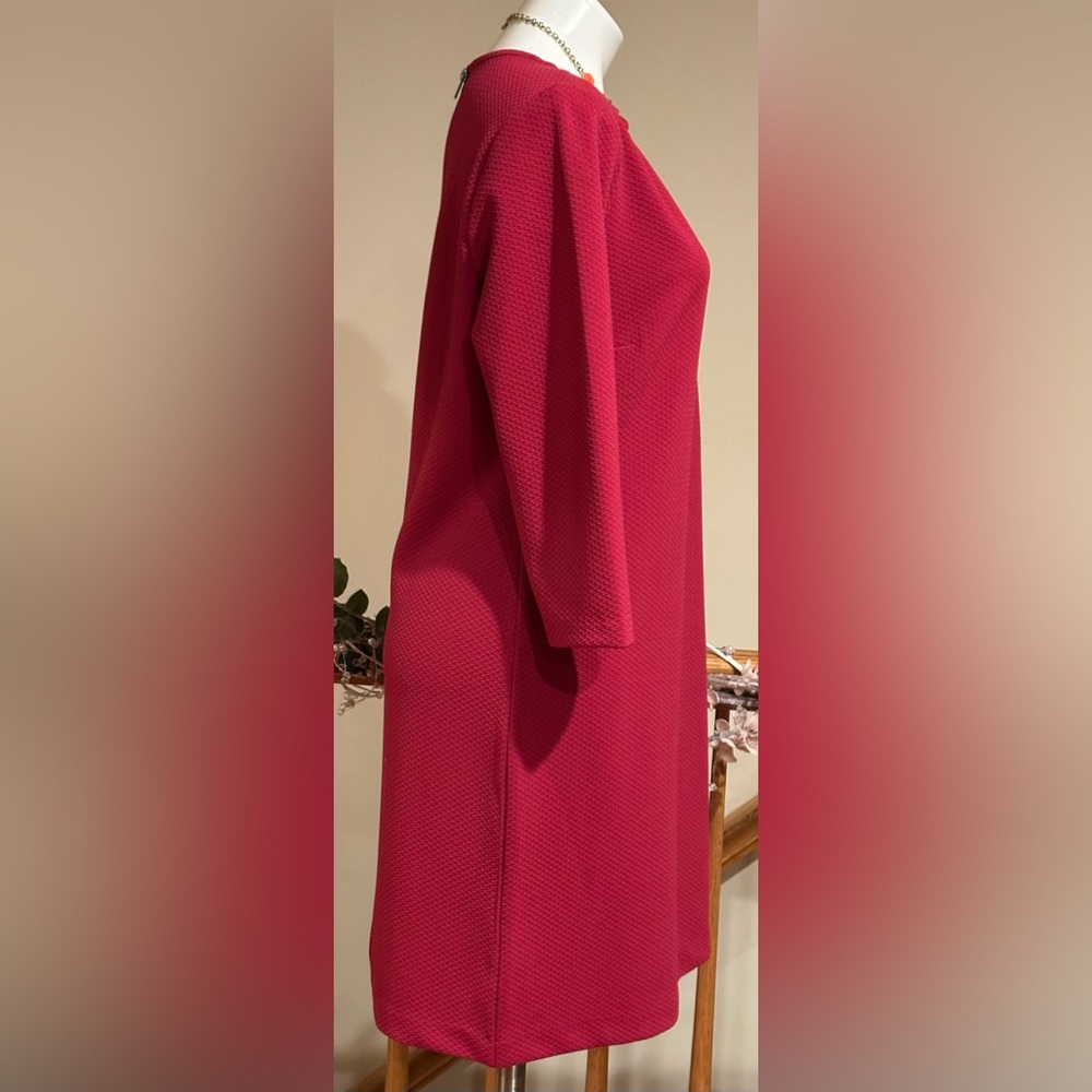 Daisy Fuentes Simple Fuchsia Midi 3/4 Sleeves Geo… - image 3